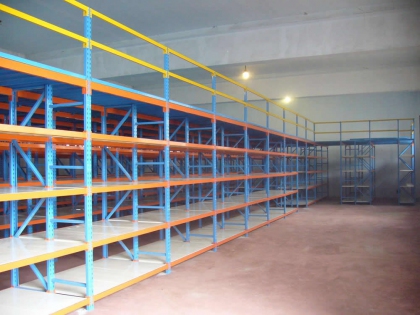 仓库货架