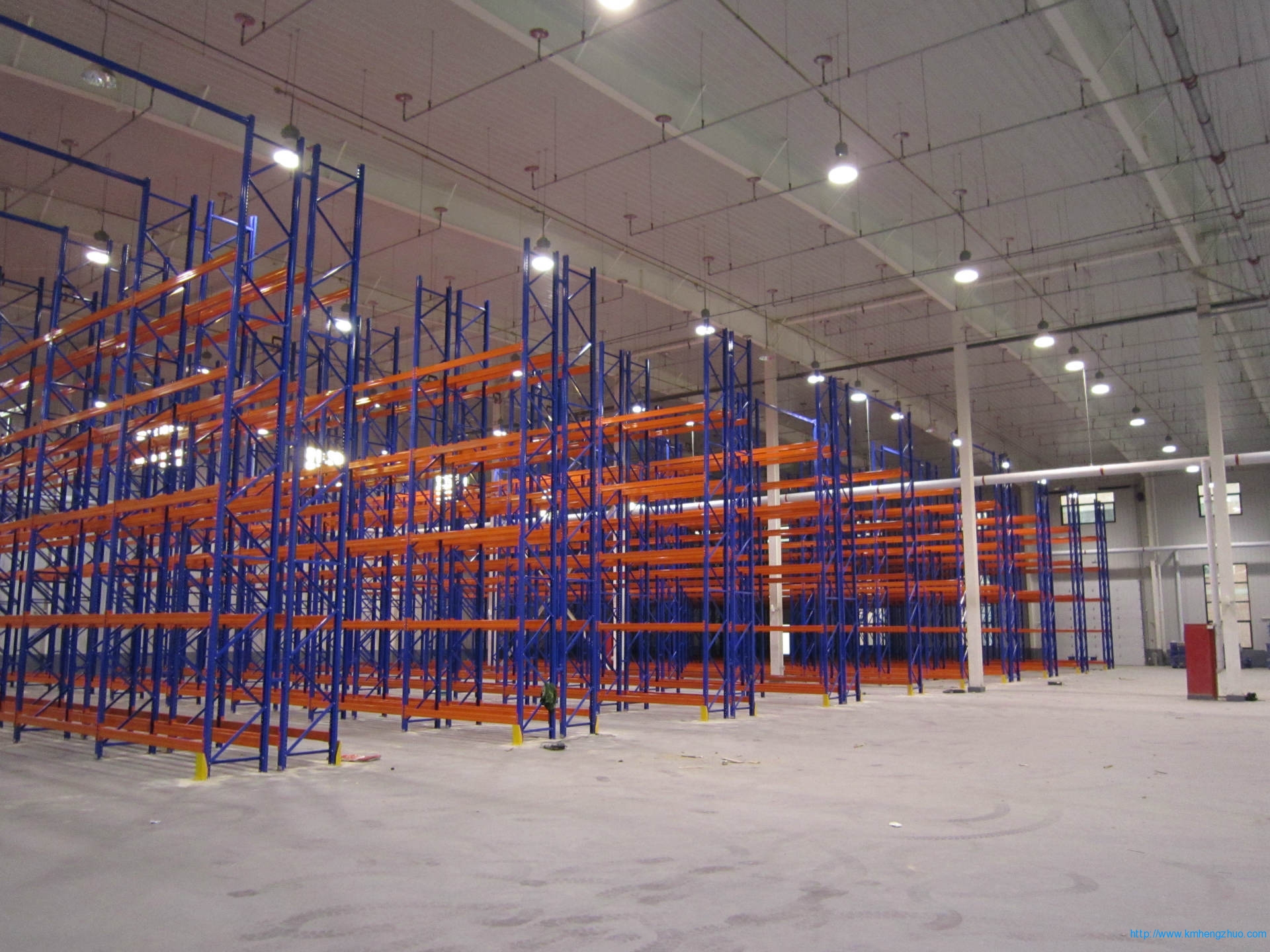 HZ-790型横梁式货架 重型高层仓库货架应用案例 HZ-790型横梁式货架 重型高层仓库货架应用案例